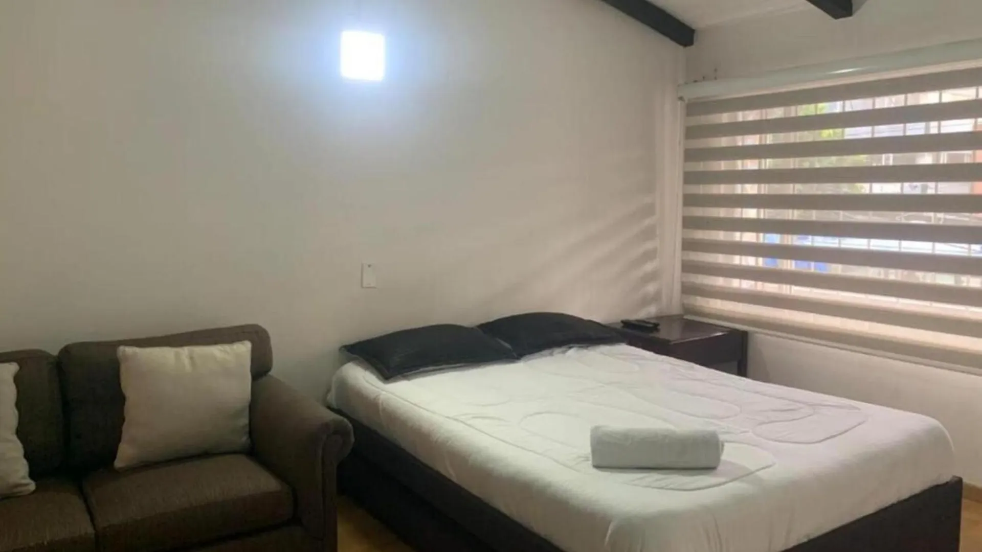 Casa Colonial La Esperanza, Cerca Al Aeropuerto El Dorado- Familiar Villa Bogota Colombia