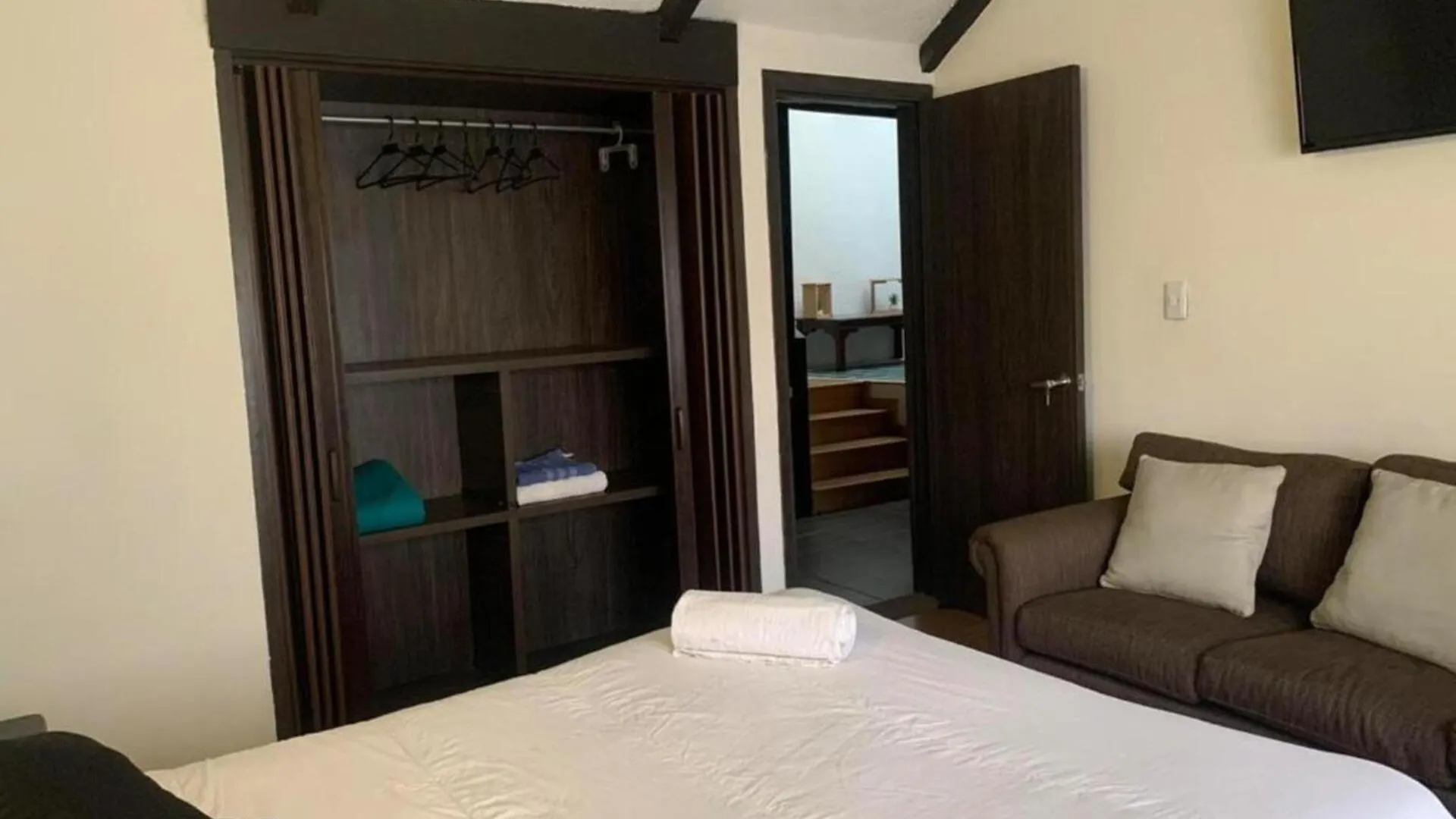 Casa Colonial La Esperanza, Cerca Al Aeropuerto El Dorado- Familiar Villa Bogota