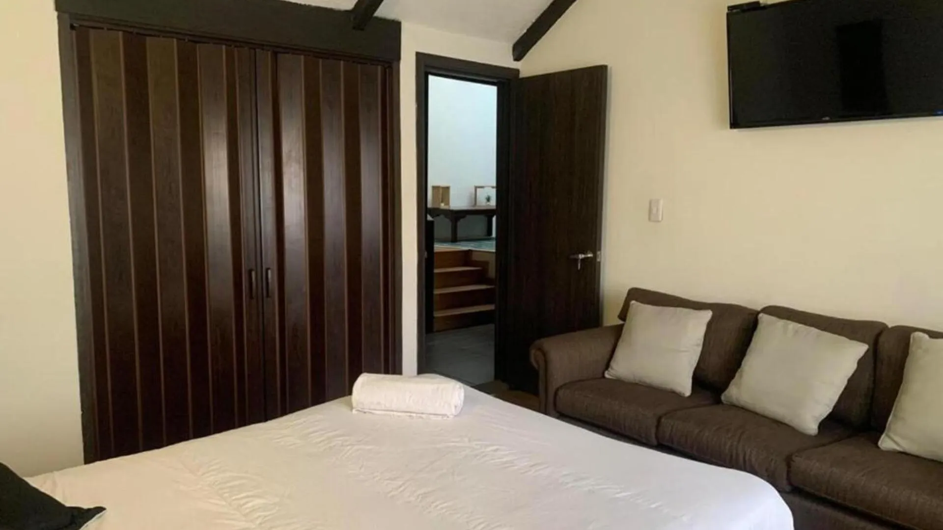 Holiday home Casa Colonial La Esperanza, Cerca Al Aeropuerto El Dorado- Familiar Villa Bogota